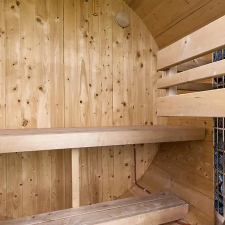 Prázdninový dům Gorgeous In With Kitchen